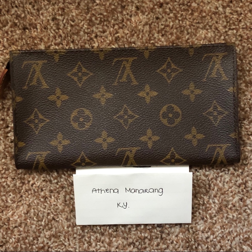 LV Bucket Pouch